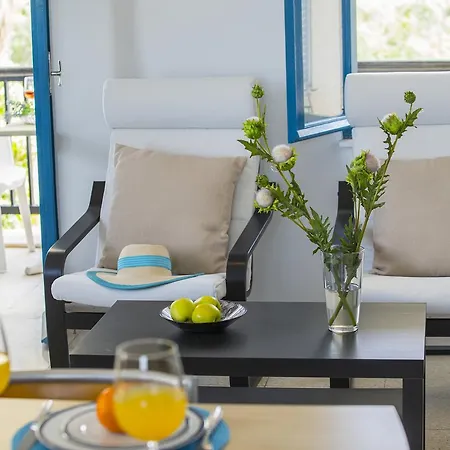 Ayios Elias Apartment *